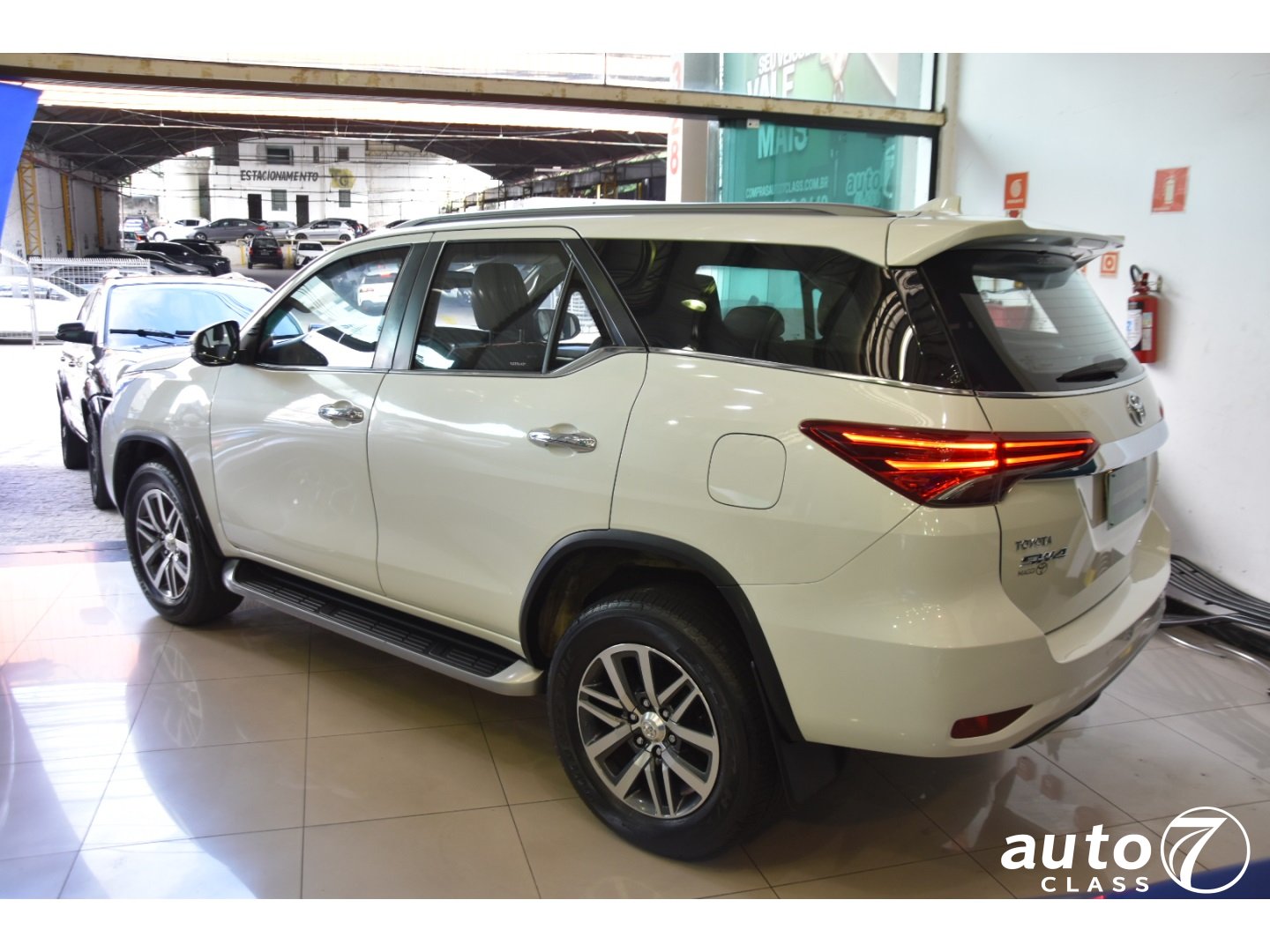 TOYOTA HILUX SW4 - Foto 2