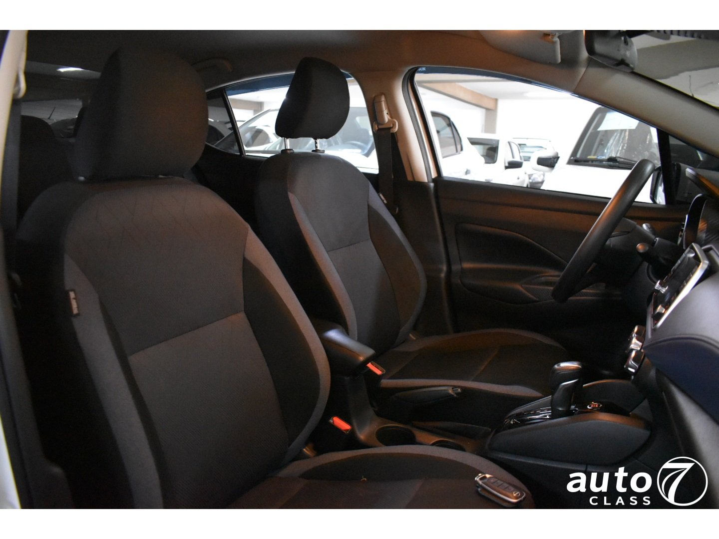 NISSAN VERSA - Foto 14