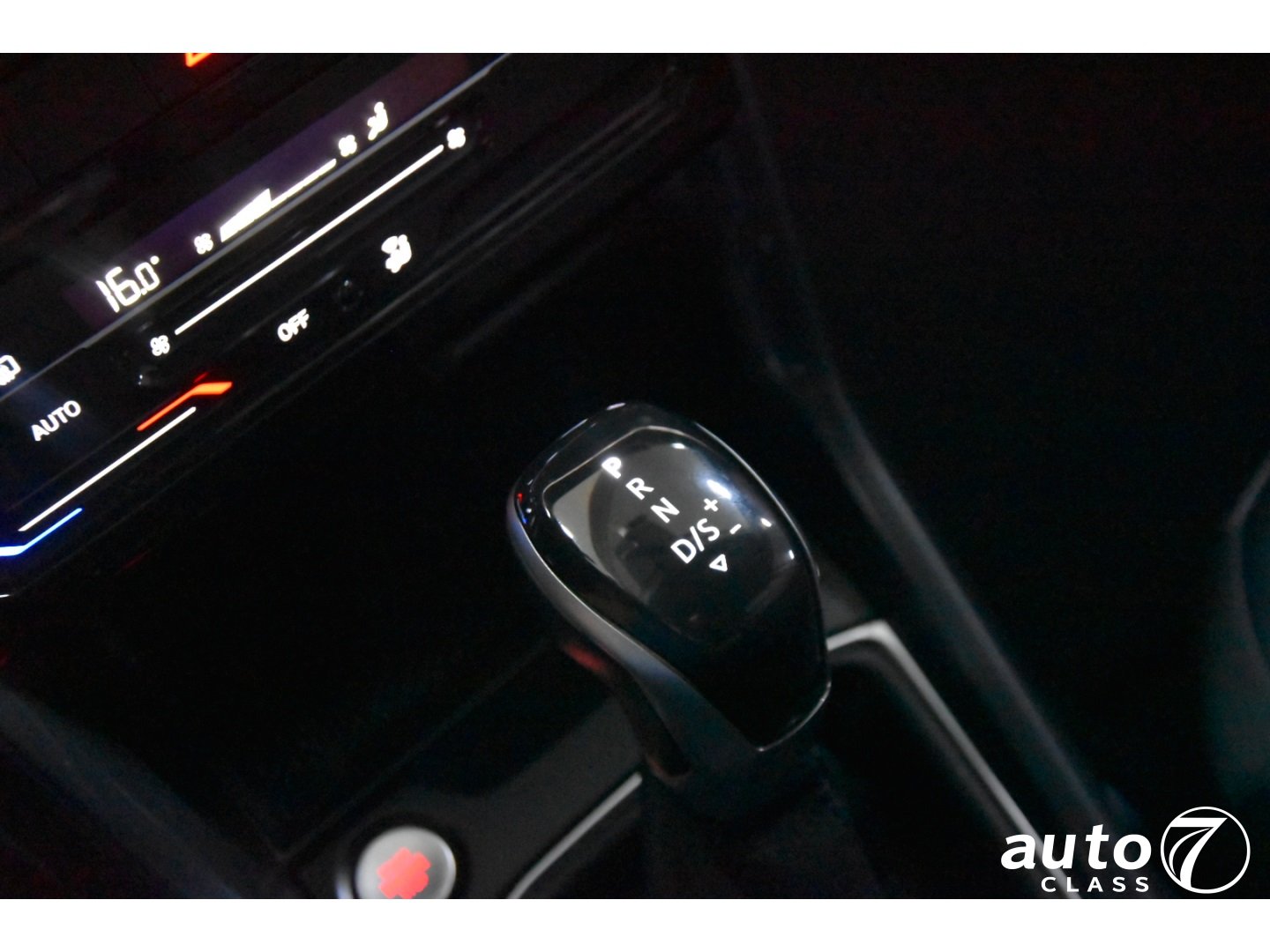 VOLKSWAGEN T-CROSS - Foto 9