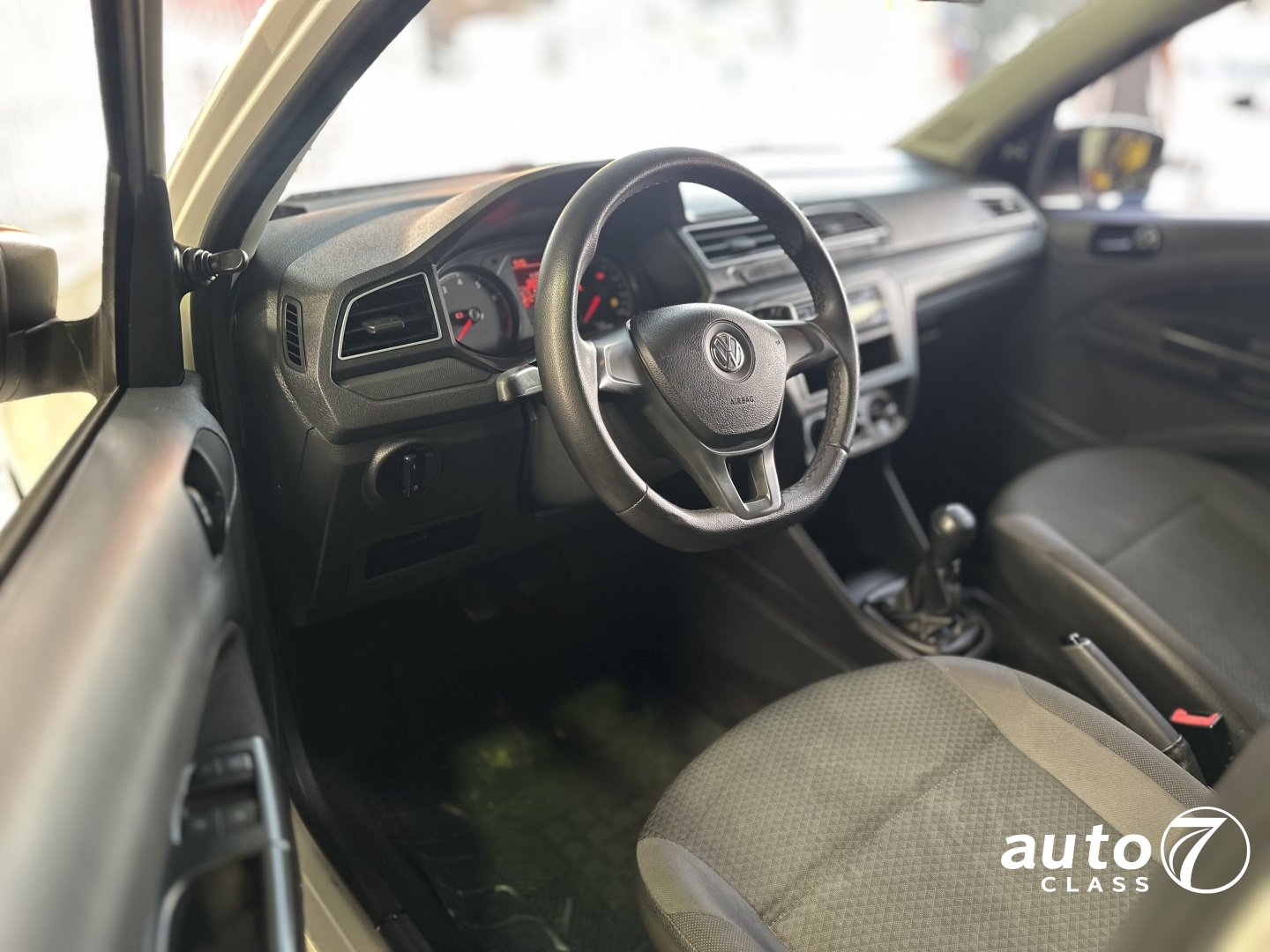 VOLKSWAGEN VOYAGE - Foto 3